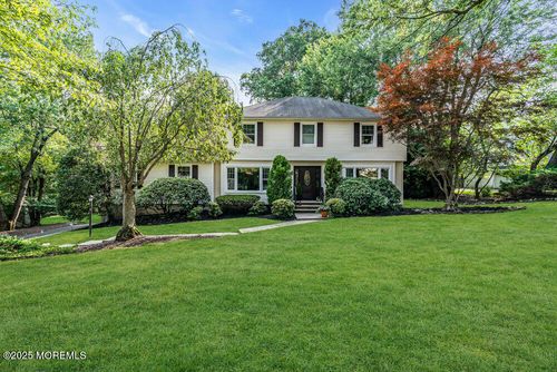 28 Doherty Dr, Middletown, NJ, 07748-3303 | Card Image