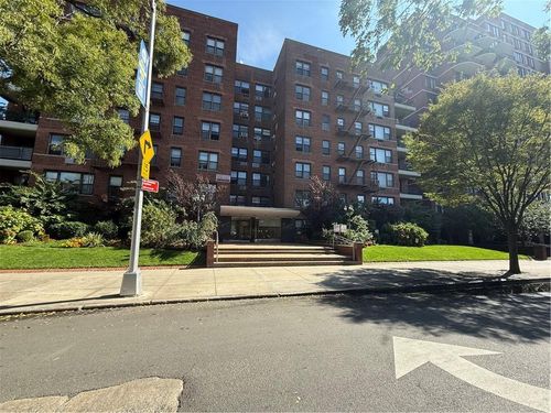 apt-4a-3101 Ocean Pkwy, Brooklyn, NY, 11235-8403 | Card Image