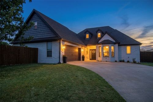 5701 S 66th St, Cave Springs, AR, 72718-8447 | Card Image
