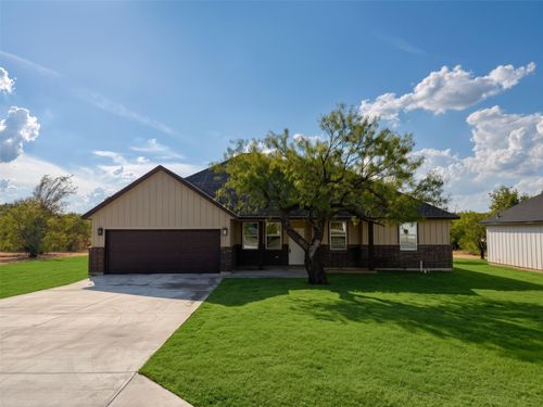 219 Lakeshore Dr, Runaway Bay, TX, 76426-2368 | Card Image