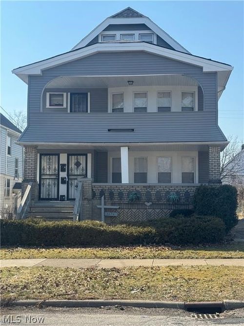 3676 E 154th St, Cleveland, OH, 44120-4939 | Card Image
