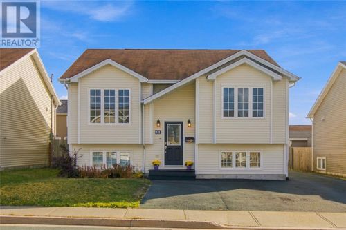 51 Cherokee Drive, St. John's, NL, A1A5Z8 | Card Image