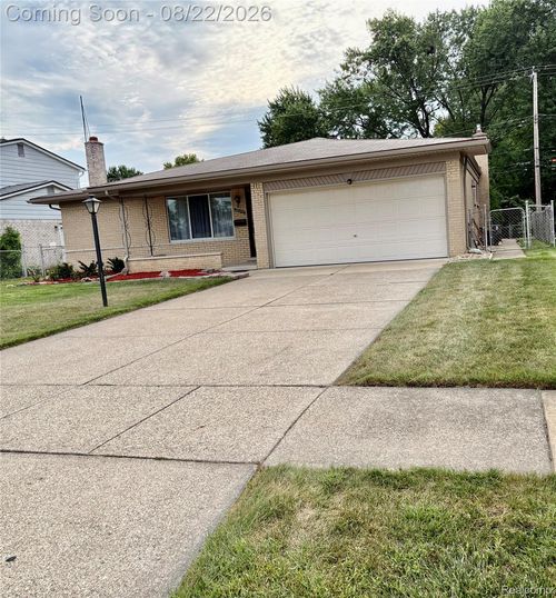 36357 Weber Dr, Sterling Heights, MI, 48310-4648 | Card Image