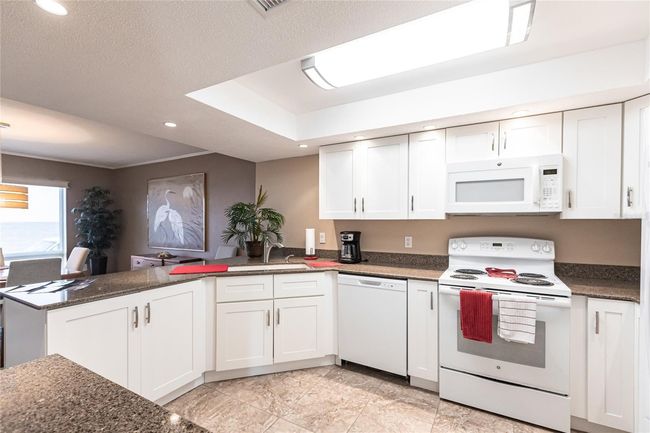 KITCHEN | Image 18