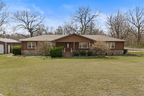 1401 E Allen St, Wynnewood, OK, 73098-1025 | Card Image