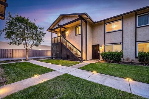 10333 Carefree Dr, Santee, CA, 92071-1828 | Card Image