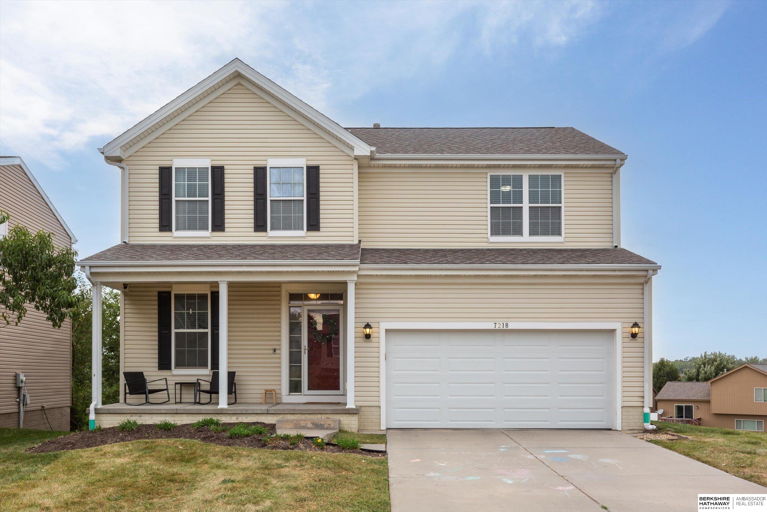 90th St, Omaha, NE 68122