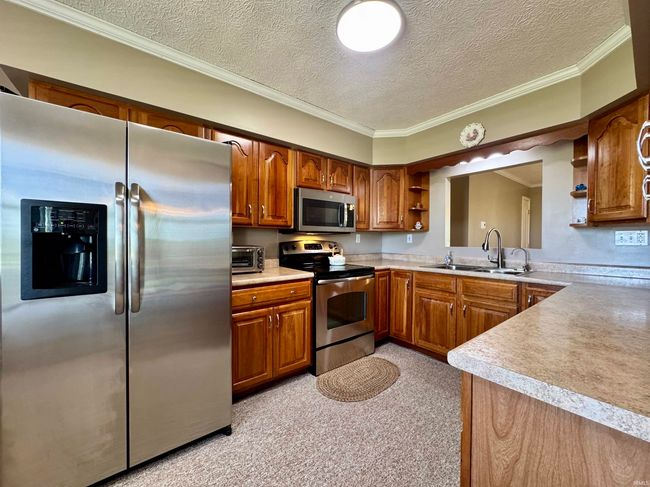 7020 E County Road 1200 N, House other with 3 bedrooms, 2 bathrooms and null parking in Eaton IN | Image 13