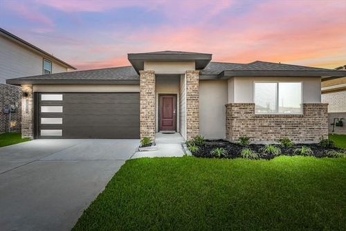 7811 Golden Rubia Ln, Rosharon, TX, 77583-4913 | Card Image