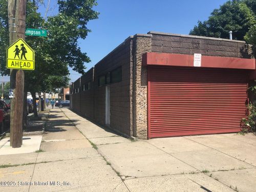 317 Seaview Ave, Staten Island, NY, 10305 | Card Image
