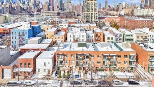 34-46 10th St, Astoria, NY, 11106-4946 | Card Image