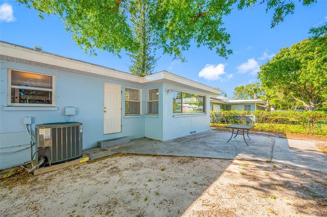 1431 Kings Hwy, House other with 2 bedrooms, 2 bathrooms and null parking in CLEARWATER FL | Image 66