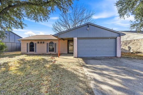 5805 Ridgecove Dr, Garland, TX, 75043-6441 | Card Image