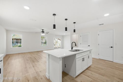 5243 Shenandoah Ave, Jacksonville, FL, 32254-1360 | Card Image