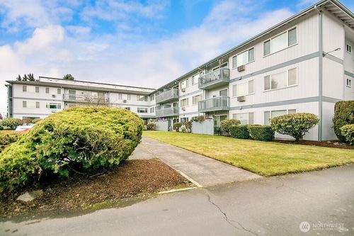 apt-203-2005 Tibbetts Dr, Longview, WA, 98632-4290 | Card Image