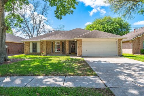 1911 Edinburg Ave, League City, TX, 77573-4941 | Card Image