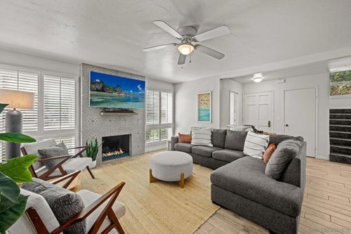 1074 Isabella Ave, Coronado, CA, 92118-2820 | Card Image