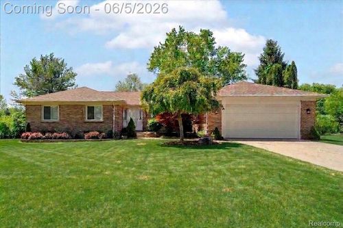 36615 Almond Cir, Farmington Hills, MI, 48335-3813 | Card Image