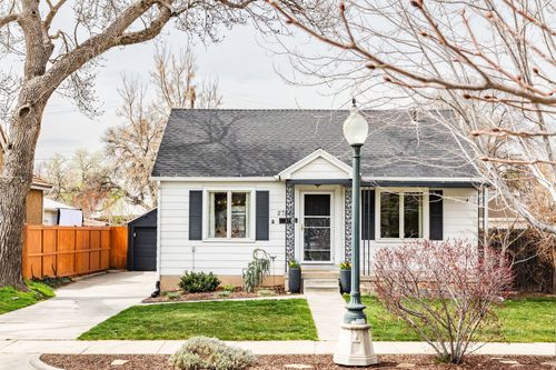 2724 S Beverly St, Salt Lake City, UT, 84106-3123 | Card Image