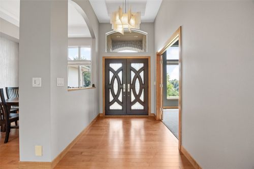 200 Auburn East Ln, Coralville, IA, 52241-3474 | Card Image