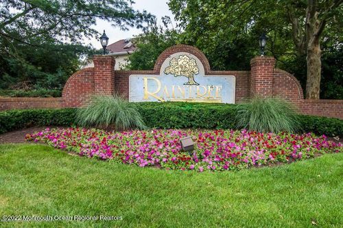 174 Tulip Ln, Freehold, NJ, 07728-4097 | Card Image