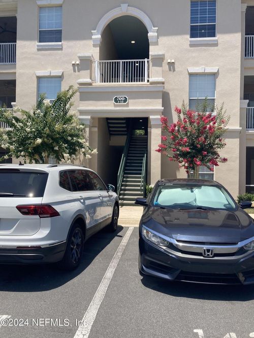 712-8601 Beach Blvd, JACKSONVILLE, FL, 32216-0411 | Card Image