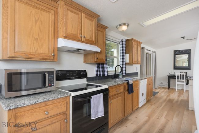 Main Home Kitchen | Image 15