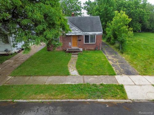 7406 Rosemont Ave, Detroit, MI, 48228-5424 | Card Image