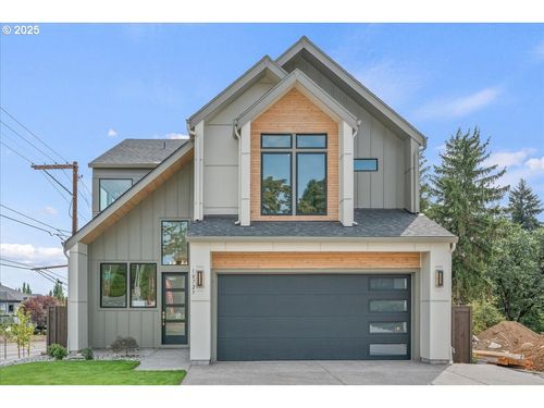 10723 Se 13th Cir, Vancouver, WA, 98664-4744 | Card Image