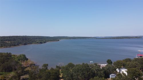140 Meadow Pond Ct, Runaway Bay, TX, 76426-9710 | Card Image