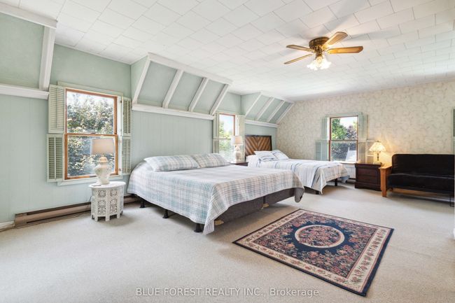13 Victoria St, House other with 5 bedrooms, 3 bathrooms and 4 parking in Port Burwell ON | Image 33