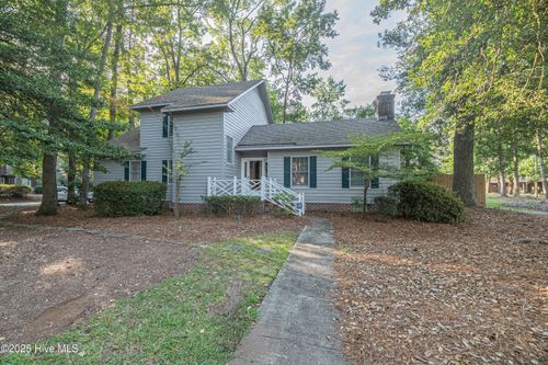 1501 Birch Pl, Winterville, NC, 28590-9551 | Card Image