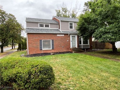 693 Quilliams Rd, South Euclid, OH, 44121-1964 | Card Image