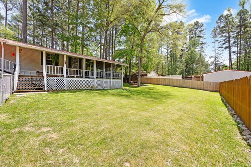 156 Chuckwood Dr, Springville, TN, 38256-4553 | Card Image