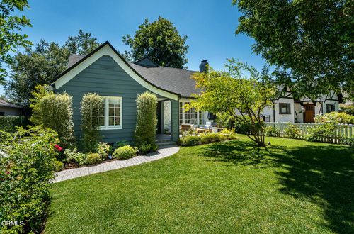 2080 Queensberry Rd, Pasadena, CA, 91104-3230 | Card Image