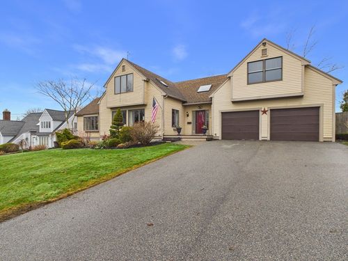 50 Prospect Ave, Hull, MA, 02045-2026 | Card Image