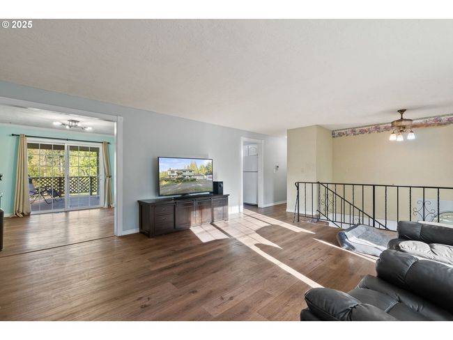 22400 S Evergreen Dr, House other with 5 bedrooms, 3 bathrooms and 2 parking in Beavercreek OR | Image 11