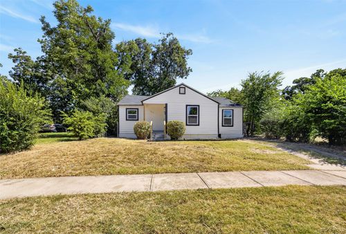 1212 E Ramsey Ave, Fort Worth, TX, 76104-6610 | Card Image