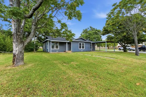 203 N Kickapoo St, Lipan, TX, 76462-2429 | Card Image