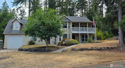 34 E Wildwood Ln, Brinnon, WA, 98320-9766 | Card Image