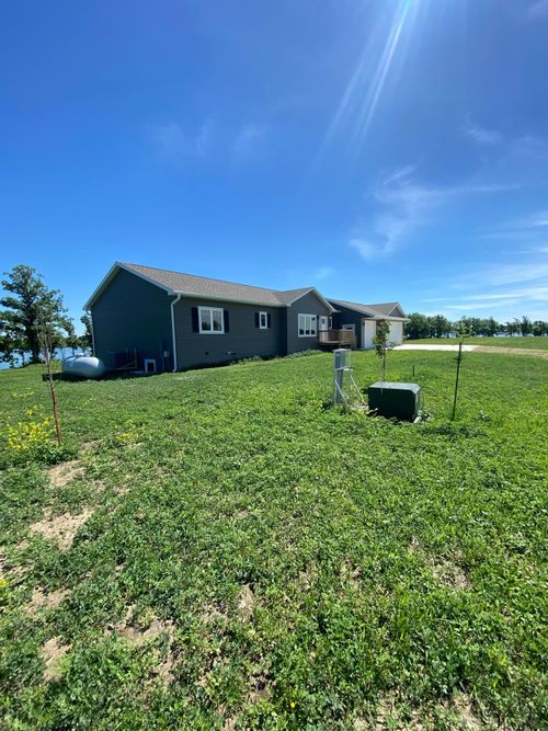 10 Pelican Point Drive, Garvin, MN, 56132 | Card Image