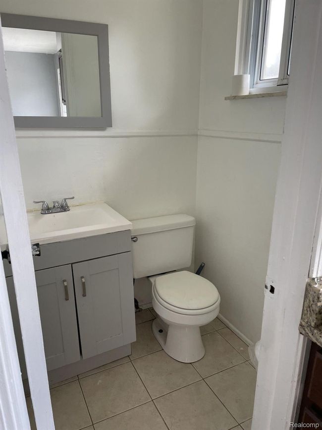 237 W Castle Rd, House other with 4 bedrooms, 2 bathrooms and null parking in Fostoria MI | Image 5