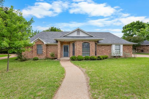 1208 Dendron Drive, Hewitt, TX, 76643 | Card Image