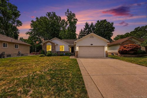 6016 Mulberry Drive, Sterling Heights, MI, 48314 | Card Image