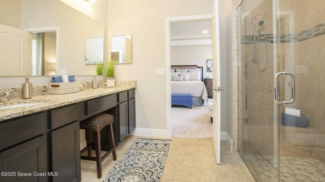 Model home - actual features may vary. | Image 9
