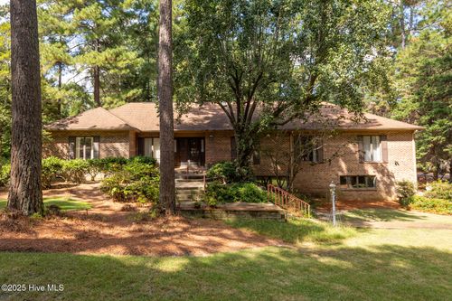 2 Parson Rd, Pinehurst, NC, 28374-8954 | Card Image