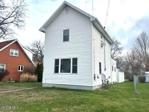 237 Eberly Ave, Bowling Green, OH, 43402-2765 | Card Image