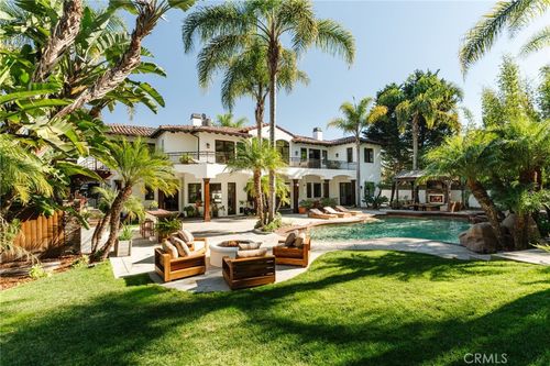 1807 Valley Park Ave, Hermosa Beach, CA, 90254-2957 | Card Image