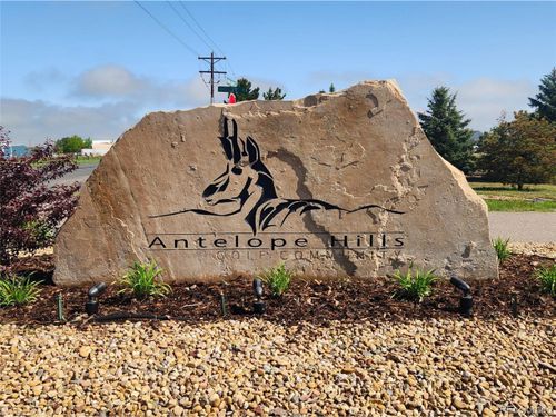 885 Antelope Dr E, Bennett, CO, 80102 | Card Image