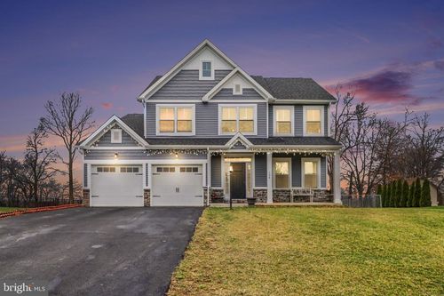 108 Apple Blossom Ct, FAYETTEVILLE, PA, 17222-9327 | Card Image